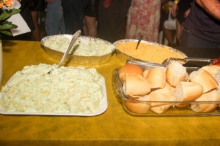 
<a style='margin-left: 5px;' class='btn btn-xs btn-social btn-facebook' href='https://www.facebook.com/sharer/sharer.php?u=https://www.galeramix.com.br/imagem/a120/800-800-90/conteudo/site_galerias/120/e-hoje-que-eu-volto-amanha-74.jpg' rel='popup' data-width='500' data-height='400'><i class='fa fa-facebook'></i>Compartilhar <span class='hidden-xs'>no Facebook</span>
</a> 
<a class='btn btn-default btn-xs' target='_blank' href='imagem/a120/800-800-90/conteudo/site_galerias/120/e-hoje-que-eu-volto-amanha-74.jpg'>
<span class='glyphicon glyphicon-cloud-download'></span> Salvar
</a>
