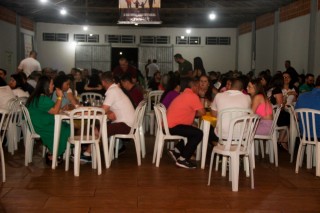 
<a style='margin-left: 5px;' class='btn btn-xs btn-social btn-facebook' href='https://www.facebook.com/sharer/sharer.php?u=https://www.galeramix.com.br/imagem/a120/800-800-90/conteudo/site_galerias/120/e-hoje-que-eu-volto-amanha-92.jpg' rel='popup' data-width='500' data-height='400'><i class='fa fa-facebook'></i>Compartilhar <span class='hidden-xs'>no Facebook</span>
</a> 
<a class='btn btn-default btn-xs' target='_blank' href='imagem/a120/800-800-90/conteudo/site_galerias/120/e-hoje-que-eu-volto-amanha-92.jpg'>
<span class='glyphicon glyphicon-cloud-download'></span> Salvar
</a>
