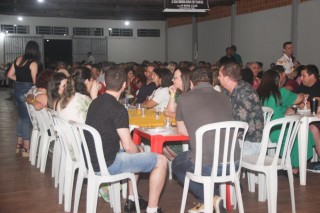 
<a style='margin-left: 5px;' class='btn btn-xs btn-social btn-facebook' href='https://www.facebook.com/sharer/sharer.php?u=https://www.galeramix.com.br/imagem/a120/800-800-90/conteudo/site_galerias/120/e-hoje-que-eu-volto-amanha-97.jpg' rel='popup' data-width='500' data-height='400'><i class='fa fa-facebook'></i>Compartilhar <span class='hidden-xs'>no Facebook</span>
</a> 
<a class='btn btn-default btn-xs' target='_blank' href='imagem/a120/800-800-90/conteudo/site_galerias/120/e-hoje-que-eu-volto-amanha-97.jpg'>
<span class='glyphicon glyphicon-cloud-download'></span> Salvar
</a>
