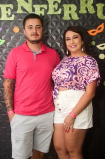 
                    <a style='margin-left: 5px;' class='btn btn-xs btn-social btn-facebook' href='https://www.facebook.com/sharer/sharer.php?u=https://www.galeramix.com.br/imagem/a128/800-800-90/conteudo/site_galerias/128/desenferruje-baile-de-carnaval-de-casais-em-tijucas-101.jpg' rel='popup' data-width='500' data-height='400'><i class='fa fa-facebook'></i>Compartilhar <span class='hidden-xs'>no Facebook</span>
                </a> 
                <a class='btn btn-default btn-xs' target='_blank' href='imagem/a128/800-800-90/conteudo/site_galerias/128/desenferruje-baile-de-carnaval-de-casais-em-tijucas-101.jpg'>
                    <span class='glyphicon glyphicon-cloud-download'></span> Salvar
                </a>
                