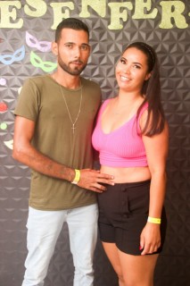 
<a style='margin-left: 5px;' class='btn btn-xs btn-social btn-facebook' href='https://www.facebook.com/sharer/sharer.php?u=https://www.galeramix.com.br/imagem/a128/800-800-90/conteudo/site_galerias/128/desenferruje-baile-de-carnaval-de-casais-em-tijucas-119.jpg' rel='popup' data-width='500' data-height='400'><i class='fa fa-facebook'></i>Compartilhar <span class='hidden-xs'>no Facebook</span>
</a> 
<a class='btn btn-default btn-xs' target='_blank' href='imagem/a128/800-800-90/conteudo/site_galerias/128/desenferruje-baile-de-carnaval-de-casais-em-tijucas-119.jpg'>
<span class='glyphicon glyphicon-cloud-download'></span> Salvar
</a>
