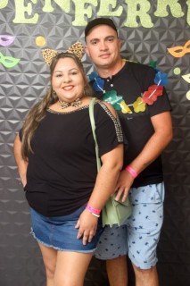 
<a style='margin-left: 5px;' class='btn btn-xs btn-social btn-facebook' href='https://www.facebook.com/sharer/sharer.php?u=https://www.galeramix.com.br/imagem/a128/800-800-90/conteudo/site_galerias/128/desenferruje-baile-de-carnaval-de-casais-em-tijucas-133.jpg' rel='popup' data-width='500' data-height='400'><i class='fa fa-facebook'></i>Compartilhar <span class='hidden-xs'>no Facebook</span>
</a> 
<a class='btn btn-default btn-xs' target='_blank' href='imagem/a128/800-800-90/conteudo/site_galerias/128/desenferruje-baile-de-carnaval-de-casais-em-tijucas-133.jpg'>
<span class='glyphicon glyphicon-cloud-download'></span> Salvar
</a>
