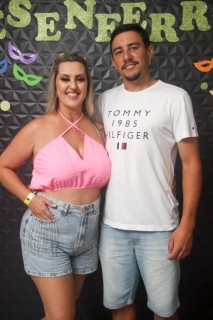 
<a style='margin-left: 5px;' class='btn btn-xs btn-social btn-facebook' href='https://www.facebook.com/sharer/sharer.php?u=https://www.galeramix.com.br/imagem/a128/800-800-90/conteudo/site_galerias/128/desenferruje-baile-de-carnaval-de-casais-em-tijucas-137.jpg' rel='popup' data-width='500' data-height='400'><i class='fa fa-facebook'></i>Compartilhar <span class='hidden-xs'>no Facebook</span>
</a> 
<a class='btn btn-default btn-xs' target='_blank' href='imagem/a128/800-800-90/conteudo/site_galerias/128/desenferruje-baile-de-carnaval-de-casais-em-tijucas-137.jpg'>
<span class='glyphicon glyphicon-cloud-download'></span> Salvar
</a>
