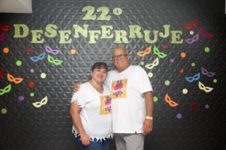 
<a style='margin-left: 5px;' class='btn btn-xs btn-social btn-facebook' href='https://www.facebook.com/sharer/sharer.php?u=https://www.galeramix.com.br/imagem/a128/800-800-90/conteudo/site_galerias/128/desenferruje-baile-de-carnaval-de-casais-em-tijucas-162.jpg' rel='popup' data-width='500' data-height='400'><i class='fa fa-facebook'></i>Compartilhar <span class='hidden-xs'>no Facebook</span>
</a> 
<a class='btn btn-default btn-xs' target='_blank' href='imagem/a128/800-800-90/conteudo/site_galerias/128/desenferruje-baile-de-carnaval-de-casais-em-tijucas-162.jpg'>
<span class='glyphicon glyphicon-cloud-download'></span> Salvar
</a>
