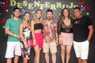 
<a style='margin-left: 5px;' class='btn btn-xs btn-social btn-facebook' href='https://www.facebook.com/sharer/sharer.php?u=https://www.galeramix.com.br/imagem/a128/800-800-90/conteudo/site_galerias/128/desenferruje-baile-de-carnaval-de-casais-em-tijucas-164.jpg' rel='popup' data-width='500' data-height='400'><i class='fa fa-facebook'></i>Compartilhar <span class='hidden-xs'>no Facebook</span>
</a> 
<a class='btn btn-default btn-xs' target='_blank' href='imagem/a128/800-800-90/conteudo/site_galerias/128/desenferruje-baile-de-carnaval-de-casais-em-tijucas-164.jpg'>
<span class='glyphicon glyphicon-cloud-download'></span> Salvar
</a>
