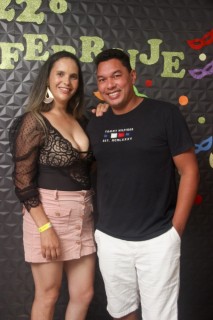 
<a style='margin-left: 5px;' class='btn btn-xs btn-social btn-facebook' href='https://www.facebook.com/sharer/sharer.php?u=https://www.galeramix.com.br/imagem/a128/800-800-90/conteudo/site_galerias/128/desenferruje-baile-de-carnaval-de-casais-em-tijucas-165.jpg' rel='popup' data-width='500' data-height='400'><i class='fa fa-facebook'></i>Compartilhar <span class='hidden-xs'>no Facebook</span>
</a> 
<a class='btn btn-default btn-xs' target='_blank' href='imagem/a128/800-800-90/conteudo/site_galerias/128/desenferruje-baile-de-carnaval-de-casais-em-tijucas-165.jpg'>
<span class='glyphicon glyphicon-cloud-download'></span> Salvar
</a>
