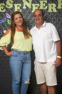 
<a style='margin-left: 5px;' class='btn btn-xs btn-social btn-facebook' href='https://www.facebook.com/sharer/sharer.php?u=https://www.galeramix.com.br/imagem/a128/800-800-90/conteudo/site_galerias/128/desenferruje-baile-de-carnaval-de-casais-em-tijucas-192.jpg' rel='popup' data-width='500' data-height='400'><i class='fa fa-facebook'></i>Compartilhar <span class='hidden-xs'>no Facebook</span>
</a> 
<a class='btn btn-default btn-xs' target='_blank' href='imagem/a128/800-800-90/conteudo/site_galerias/128/desenferruje-baile-de-carnaval-de-casais-em-tijucas-192.jpg'>
<span class='glyphicon glyphicon-cloud-download'></span> Salvar
</a>
