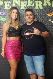 
<a style='margin-left: 5px;' class='btn btn-xs btn-social btn-facebook' href='https://www.facebook.com/sharer/sharer.php?u=https://www.galeramix.com.br/imagem/a128/800-800-90/conteudo/site_galerias/128/desenferruje-baile-de-carnaval-de-casais-em-tijucas-206.jpg' rel='popup' data-width='500' data-height='400'><i class='fa fa-facebook'></i>Compartilhar <span class='hidden-xs'>no Facebook</span>
</a> 
<a class='btn btn-default btn-xs' target='_blank' href='imagem/a128/800-800-90/conteudo/site_galerias/128/desenferruje-baile-de-carnaval-de-casais-em-tijucas-206.jpg'>
<span class='glyphicon glyphicon-cloud-download'></span> Salvar
</a>
