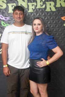 
<a style='margin-left: 5px;' class='btn btn-xs btn-social btn-facebook' href='https://www.facebook.com/sharer/sharer.php?u=https://www.galeramix.com.br/imagem/a128/800-800-90/conteudo/site_galerias/128/desenferruje-baile-de-carnaval-de-casais-em-tijucas-211.jpg' rel='popup' data-width='500' data-height='400'><i class='fa fa-facebook'></i>Compartilhar <span class='hidden-xs'>no Facebook</span>
</a> 
<a class='btn btn-default btn-xs' target='_blank' href='imagem/a128/800-800-90/conteudo/site_galerias/128/desenferruje-baile-de-carnaval-de-casais-em-tijucas-211.jpg'>
<span class='glyphicon glyphicon-cloud-download'></span> Salvar
</a>
