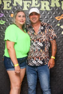 
<a style='margin-left: 5px;' class='btn btn-xs btn-social btn-facebook' href='https://www.facebook.com/sharer/sharer.php?u=https://www.galeramix.com.br/imagem/a128/800-800-90/conteudo/site_galerias/128/desenferruje-baile-de-carnaval-de-casais-em-tijucas-23.jpg' rel='popup' data-width='500' data-height='400'><i class='fa fa-facebook'></i>Compartilhar <span class='hidden-xs'>no Facebook</span>
</a> 
<a class='btn btn-default btn-xs' target='_blank' href='imagem/a128/800-800-90/conteudo/site_galerias/128/desenferruje-baile-de-carnaval-de-casais-em-tijucas-23.jpg'>
<span class='glyphicon glyphicon-cloud-download'></span> Salvar
</a>
