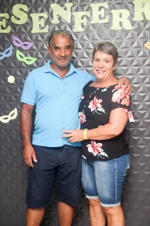 
<a style='margin-left: 5px;' class='btn btn-xs btn-social btn-facebook' href='https://www.facebook.com/sharer/sharer.php?u=https://www.galeramix.com.br/imagem/a128/800-800-90/conteudo/site_galerias/128/desenferruje-baile-de-carnaval-de-casais-em-tijucas-37.jpg' rel='popup' data-width='500' data-height='400'><i class='fa fa-facebook'></i>Compartilhar <span class='hidden-xs'>no Facebook</span>
</a> 
<a class='btn btn-default btn-xs' target='_blank' href='imagem/a128/800-800-90/conteudo/site_galerias/128/desenferruje-baile-de-carnaval-de-casais-em-tijucas-37.jpg'>
<span class='glyphicon glyphicon-cloud-download'></span> Salvar
</a>
