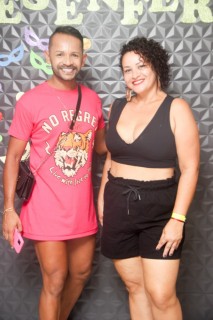 
<a style='margin-left: 5px;' class='btn btn-xs btn-social btn-facebook' href='https://www.facebook.com/sharer/sharer.php?u=https://www.galeramix.com.br/imagem/a128/800-800-90/conteudo/site_galerias/128/desenferruje-baile-de-carnaval-de-casais-em-tijucas-52.jpg' rel='popup' data-width='500' data-height='400'><i class='fa fa-facebook'></i>Compartilhar <span class='hidden-xs'>no Facebook</span>
</a> 
<a class='btn btn-default btn-xs' target='_blank' href='imagem/a128/800-800-90/conteudo/site_galerias/128/desenferruje-baile-de-carnaval-de-casais-em-tijucas-52.jpg'>
<span class='glyphicon glyphicon-cloud-download'></span> Salvar
</a>
