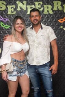 
<a style='margin-left: 5px;' class='btn btn-xs btn-social btn-facebook' href='https://www.facebook.com/sharer/sharer.php?u=https://www.galeramix.com.br/imagem/a128/800-800-90/conteudo/site_galerias/128/desenferruje-baile-de-carnaval-de-casais-em-tijucas-60.jpg' rel='popup' data-width='500' data-height='400'><i class='fa fa-facebook'></i>Compartilhar <span class='hidden-xs'>no Facebook</span>
</a> 
<a class='btn btn-default btn-xs' target='_blank' href='imagem/a128/800-800-90/conteudo/site_galerias/128/desenferruje-baile-de-carnaval-de-casais-em-tijucas-60.jpg'>
<span class='glyphicon glyphicon-cloud-download'></span> Salvar
</a>
