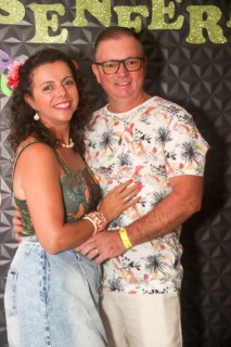 
<a style='margin-left: 5px;' class='btn btn-xs btn-social btn-facebook' href='https://www.facebook.com/sharer/sharer.php?u=https://www.galeramix.com.br/imagem/a128/800-800-90/conteudo/site_galerias/128/desenferruje-baile-de-carnaval-de-casais-em-tijucas-74.jpg' rel='popup' data-width='500' data-height='400'><i class='fa fa-facebook'></i>Compartilhar <span class='hidden-xs'>no Facebook</span>
</a> 
<a class='btn btn-default btn-xs' target='_blank' href='imagem/a128/800-800-90/conteudo/site_galerias/128/desenferruje-baile-de-carnaval-de-casais-em-tijucas-74.jpg'>
<span class='glyphicon glyphicon-cloud-download'></span> Salvar
</a>
