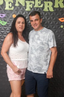 
<a style='margin-left: 5px;' class='btn btn-xs btn-social btn-facebook' href='https://www.facebook.com/sharer/sharer.php?u=https://www.galeramix.com.br/imagem/a128/800-800-90/conteudo/site_galerias/128/desenferruje-baile-de-carnaval-de-casais-em-tijucas-89.jpg' rel='popup' data-width='500' data-height='400'><i class='fa fa-facebook'></i>Compartilhar <span class='hidden-xs'>no Facebook</span>
</a> 
<a class='btn btn-default btn-xs' target='_blank' href='imagem/a128/800-800-90/conteudo/site_galerias/128/desenferruje-baile-de-carnaval-de-casais-em-tijucas-89.jpg'>
<span class='glyphicon glyphicon-cloud-download'></span> Salvar
</a>
