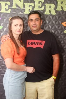 
<a style='margin-left: 5px;' class='btn btn-xs btn-social btn-facebook' href='https://www.facebook.com/sharer/sharer.php?u=https://www.galeramix.com.br/imagem/a128/800-800-90/conteudo/site_galerias/128/desenferruje-baile-de-carnaval-de-casais-em-tijucas-99.jpg' rel='popup' data-width='500' data-height='400'><i class='fa fa-facebook'></i>Compartilhar <span class='hidden-xs'>no Facebook</span>
</a> 
<a class='btn btn-default btn-xs' target='_blank' href='imagem/a128/800-800-90/conteudo/site_galerias/128/desenferruje-baile-de-carnaval-de-casais-em-tijucas-99.jpg'>
<span class='glyphicon glyphicon-cloud-download'></span> Salvar
</a>
