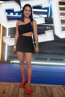 
                <a style='margin-left: 5px;' class='btn btn-xs btn-social btn-facebook' href='https://www.facebook.com/sharer/sharer.php?u=https://www.galeramix.com.br/imagem/a129/800-800-90/conteudo/site_galerias/129/img0587.jpg' rel='popup' data-width='500' data-height='400'><i class='fa fa-facebook'></i>Compartilhar <span class='hidden-xs'>no Facebook</span>
            </a> 
            <a class='btn btn-default btn-xs' target='_blank' href='imagem/a129/800-800-90/conteudo/site_galerias/129/img0587.jpg'>
                <span class='glyphicon glyphicon-cloud-download'></span> Salvar
            </a>
            