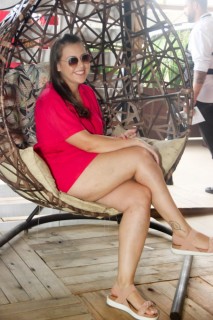 
<a style='margin-left: 5px;' class='btn btn-xs btn-social btn-facebook' href='https://www.facebook.com/sharer/sharer.php?u=https://www.galeramix.com.br/imagem/a129/800-800-90/conteudo/site_galerias/129/img0622.jpg' rel='popup' data-width='500' data-height='400'><i class='fa fa-facebook'></i>Compartilhar <span class='hidden-xs'>no Facebook</span>
</a> 
<a class='btn btn-default btn-xs' target='_blank' href='imagem/a129/800-800-90/conteudo/site_galerias/129/img0622.jpg'>
<span class='glyphicon glyphicon-cloud-download'></span> Salvar
</a>
