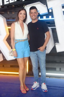 
<a style='margin-left: 5px;' class='btn btn-xs btn-social btn-facebook' href='https://www.facebook.com/sharer/sharer.php?u=https://www.galeramix.com.br/imagem/a129/800-800-90/conteudo/site_galerias/129/img0626.jpg' rel='popup' data-width='500' data-height='400'><i class='fa fa-facebook'></i>Compartilhar <span class='hidden-xs'>no Facebook</span>
</a> 
<a class='btn btn-default btn-xs' target='_blank' href='imagem/a129/800-800-90/conteudo/site_galerias/129/img0626.jpg'>
<span class='glyphicon glyphicon-cloud-download'></span> Salvar
</a>
