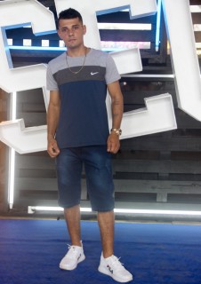 
<a style='margin-left: 5px;' class='btn btn-xs btn-social btn-facebook' href='https://www.facebook.com/sharer/sharer.php?u=https://www.galeramix.com.br/imagem/a129/800-800-90/conteudo/site_galerias/129/img0632.jpg' rel='popup' data-width='500' data-height='400'><i class='fa fa-facebook'></i>Compartilhar <span class='hidden-xs'>no Facebook</span>
</a> 
<a class='btn btn-default btn-xs' target='_blank' href='imagem/a129/800-800-90/conteudo/site_galerias/129/img0632.jpg'>
<span class='glyphicon glyphicon-cloud-download'></span> Salvar
</a>
