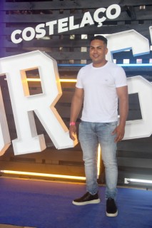 
<a style='margin-left: 5px;' class='btn btn-xs btn-social btn-facebook' href='https://www.facebook.com/sharer/sharer.php?u=https://www.galeramix.com.br/imagem/a129/800-800-90/conteudo/site_galerias/129/img0667.jpg' rel='popup' data-width='500' data-height='400'><i class='fa fa-facebook'></i>Compartilhar <span class='hidden-xs'>no Facebook</span>
</a> 
<a class='btn btn-default btn-xs' target='_blank' href='imagem/a129/800-800-90/conteudo/site_galerias/129/img0667.jpg'>
<span class='glyphicon glyphicon-cloud-download'></span> Salvar
</a>
