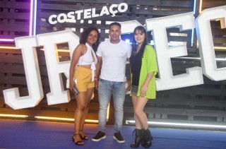 
<a style='margin-left: 5px;' class='btn btn-xs btn-social btn-facebook' href='https://www.facebook.com/sharer/sharer.php?u=https://www.galeramix.com.br/imagem/a129/800-800-90/conteudo/site_galerias/129/img0668.jpg' rel='popup' data-width='500' data-height='400'><i class='fa fa-facebook'></i>Compartilhar <span class='hidden-xs'>no Facebook</span>
</a> 
<a class='btn btn-default btn-xs' target='_blank' href='imagem/a129/800-800-90/conteudo/site_galerias/129/img0668.jpg'>
<span class='glyphicon glyphicon-cloud-download'></span> Salvar
</a>
