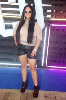 
<a style='margin-left: 5px;' class='btn btn-xs btn-social btn-facebook' href='https://www.facebook.com/sharer/sharer.php?u=https://www.galeramix.com.br/imagem/a129/800-800-90/conteudo/site_galerias/129/img0681.jpg' rel='popup' data-width='500' data-height='400'><i class='fa fa-facebook'></i>Compartilhar <span class='hidden-xs'>no Facebook</span>
</a> 
<a class='btn btn-default btn-xs' target='_blank' href='imagem/a129/800-800-90/conteudo/site_galerias/129/img0681.jpg'>
<span class='glyphicon glyphicon-cloud-download'></span> Salvar
</a>
