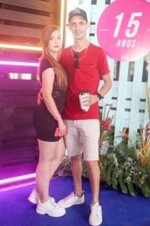 
<a style='margin-left: 5px;' class='btn btn-xs btn-social btn-facebook' href='https://www.facebook.com/sharer/sharer.php?u=https://www.galeramix.com.br/imagem/a129/800-800-90/conteudo/site_galerias/129/img0682.jpg' rel='popup' data-width='500' data-height='400'><i class='fa fa-facebook'></i>Compartilhar <span class='hidden-xs'>no Facebook</span>
</a> 
<a class='btn btn-default btn-xs' target='_blank' href='imagem/a129/800-800-90/conteudo/site_galerias/129/img0682.jpg'>
<span class='glyphicon glyphicon-cloud-download'></span> Salvar
</a>
