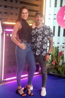 
<a style='margin-left: 5px;' class='btn btn-xs btn-social btn-facebook' href='https://www.facebook.com/sharer/sharer.php?u=https://www.galeramix.com.br/imagem/a129/800-800-90/conteudo/site_galerias/129/img0683.jpg' rel='popup' data-width='500' data-height='400'><i class='fa fa-facebook'></i>Compartilhar <span class='hidden-xs'>no Facebook</span>
</a> 
<a class='btn btn-default btn-xs' target='_blank' href='imagem/a129/800-800-90/conteudo/site_galerias/129/img0683.jpg'>
<span class='glyphicon glyphicon-cloud-download'></span> Salvar
</a>
