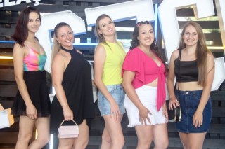 
<a style='margin-left: 5px;' class='btn btn-xs btn-social btn-facebook' href='https://www.facebook.com/sharer/sharer.php?u=https://www.galeramix.com.br/imagem/a129/800-800-90/conteudo/site_galerias/129/img0692.jpg' rel='popup' data-width='500' data-height='400'><i class='fa fa-facebook'></i>Compartilhar <span class='hidden-xs'>no Facebook</span>
</a> 
<a class='btn btn-default btn-xs' target='_blank' href='imagem/a129/800-800-90/conteudo/site_galerias/129/img0692.jpg'>
<span class='glyphicon glyphicon-cloud-download'></span> Salvar
</a>
