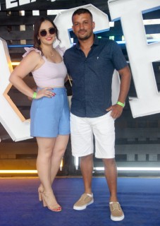 
<a style='margin-left: 5px;' class='btn btn-xs btn-social btn-facebook' href='https://www.facebook.com/sharer/sharer.php?u=https://www.galeramix.com.br/imagem/a129/800-800-90/conteudo/site_galerias/129/img0701.jpg' rel='popup' data-width='500' data-height='400'><i class='fa fa-facebook'></i>Compartilhar <span class='hidden-xs'>no Facebook</span>
</a> 
<a class='btn btn-default btn-xs' target='_blank' href='imagem/a129/800-800-90/conteudo/site_galerias/129/img0701.jpg'>
<span class='glyphicon glyphicon-cloud-download'></span> Salvar
</a>
