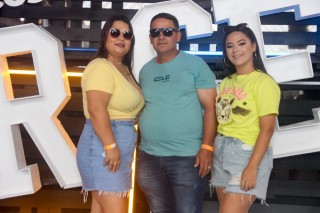 
<a style='margin-left: 5px;' class='btn btn-xs btn-social btn-facebook' href='https://www.facebook.com/sharer/sharer.php?u=https://www.galeramix.com.br/imagem/a129/800-800-90/conteudo/site_galerias/129/img0714.jpg' rel='popup' data-width='500' data-height='400'><i class='fa fa-facebook'></i>Compartilhar <span class='hidden-xs'>no Facebook</span>
</a> 
<a class='btn btn-default btn-xs' target='_blank' href='imagem/a129/800-800-90/conteudo/site_galerias/129/img0714.jpg'>
<span class='glyphicon glyphicon-cloud-download'></span> Salvar
</a>
