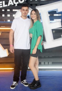 
<a style='margin-left: 5px;' class='btn btn-xs btn-social btn-facebook' href='https://www.facebook.com/sharer/sharer.php?u=https://www.galeramix.com.br/imagem/a129/800-800-90/conteudo/site_galerias/129/img0726.jpg' rel='popup' data-width='500' data-height='400'><i class='fa fa-facebook'></i>Compartilhar <span class='hidden-xs'>no Facebook</span>
</a> 
<a class='btn btn-default btn-xs' target='_blank' href='imagem/a129/800-800-90/conteudo/site_galerias/129/img0726.jpg'>
<span class='glyphicon glyphicon-cloud-download'></span> Salvar
</a>
