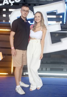 
<a style='margin-left: 5px;' class='btn btn-xs btn-social btn-facebook' href='https://www.facebook.com/sharer/sharer.php?u=https://www.galeramix.com.br/imagem/a129/800-800-90/conteudo/site_galerias/129/img0755.jpg' rel='popup' data-width='500' data-height='400'><i class='fa fa-facebook'></i>Compartilhar <span class='hidden-xs'>no Facebook</span>
</a> 
<a class='btn btn-default btn-xs' target='_blank' href='imagem/a129/800-800-90/conteudo/site_galerias/129/img0755.jpg'>
<span class='glyphicon glyphicon-cloud-download'></span> Salvar
</a>
