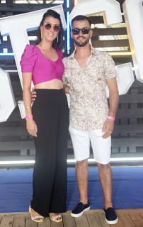 
<a style='margin-left: 5px;' class='btn btn-xs btn-social btn-facebook' href='https://www.facebook.com/sharer/sharer.php?u=https://www.galeramix.com.br/imagem/a129/800-800-90/conteudo/site_galerias/129/img0780.jpg' rel='popup' data-width='500' data-height='400'><i class='fa fa-facebook'></i>Compartilhar <span class='hidden-xs'>no Facebook</span>
</a> 
<a class='btn btn-default btn-xs' target='_blank' href='imagem/a129/800-800-90/conteudo/site_galerias/129/img0780.jpg'>
<span class='glyphicon glyphicon-cloud-download'></span> Salvar
</a>
