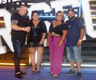 
<a style='margin-left: 5px;' class='btn btn-xs btn-social btn-facebook' href='https://www.facebook.com/sharer/sharer.php?u=https://www.galeramix.com.br/imagem/a129/800-800-90/conteudo/site_galerias/129/img0797.jpg' rel='popup' data-width='500' data-height='400'><i class='fa fa-facebook'></i>Compartilhar <span class='hidden-xs'>no Facebook</span>
</a> 
<a class='btn btn-default btn-xs' target='_blank' href='imagem/a129/800-800-90/conteudo/site_galerias/129/img0797.jpg'>
<span class='glyphicon glyphicon-cloud-download'></span> Salvar
</a>
