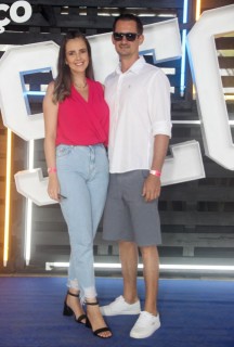 
<a style='margin-left: 5px;' class='btn btn-xs btn-social btn-facebook' href='https://www.facebook.com/sharer/sharer.php?u=https://www.galeramix.com.br/imagem/a129/800-800-90/conteudo/site_galerias/129/img0799.jpg' rel='popup' data-width='500' data-height='400'><i class='fa fa-facebook'></i>Compartilhar <span class='hidden-xs'>no Facebook</span>
</a> 
<a class='btn btn-default btn-xs' target='_blank' href='imagem/a129/800-800-90/conteudo/site_galerias/129/img0799.jpg'>
<span class='glyphicon glyphicon-cloud-download'></span> Salvar
</a>
