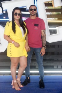 
<a style='margin-left: 5px;' class='btn btn-xs btn-social btn-facebook' href='https://www.facebook.com/sharer/sharer.php?u=https://www.galeramix.com.br/imagem/a129/800-800-90/conteudo/site_galerias/129/img0800.jpg' rel='popup' data-width='500' data-height='400'><i class='fa fa-facebook'></i>Compartilhar <span class='hidden-xs'>no Facebook</span>
</a> 
<a class='btn btn-default btn-xs' target='_blank' href='imagem/a129/800-800-90/conteudo/site_galerias/129/img0800.jpg'>
<span class='glyphicon glyphicon-cloud-download'></span> Salvar
</a>
