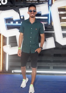 
<a style='margin-left: 5px;' class='btn btn-xs btn-social btn-facebook' href='https://www.facebook.com/sharer/sharer.php?u=https://www.galeramix.com.br/imagem/a129/800-800-90/conteudo/site_galerias/129/img0808.jpg' rel='popup' data-width='500' data-height='400'><i class='fa fa-facebook'></i>Compartilhar <span class='hidden-xs'>no Facebook</span>
</a> 
<a class='btn btn-default btn-xs' target='_blank' href='imagem/a129/800-800-90/conteudo/site_galerias/129/img0808.jpg'>
<span class='glyphicon glyphicon-cloud-download'></span> Salvar
</a>
