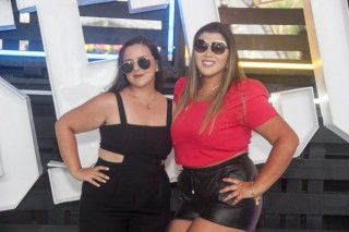 
<a style='margin-left: 5px;' class='btn btn-xs btn-social btn-facebook' href='https://www.facebook.com/sharer/sharer.php?u=https://www.galeramix.com.br/imagem/a129/800-800-90/conteudo/site_galerias/129/img0840.jpg' rel='popup' data-width='500' data-height='400'><i class='fa fa-facebook'></i>Compartilhar <span class='hidden-xs'>no Facebook</span>
</a> 
<a class='btn btn-default btn-xs' target='_blank' href='imagem/a129/800-800-90/conteudo/site_galerias/129/img0840.jpg'>
<span class='glyphicon glyphicon-cloud-download'></span> Salvar
</a>
