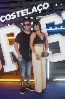 
<a style='margin-left: 5px;' class='btn btn-xs btn-social btn-facebook' href='https://www.facebook.com/sharer/sharer.php?u=https://www.galeramix.com.br/imagem/a129/800-800-90/conteudo/site_galerias/129/img0856.jpg' rel='popup' data-width='500' data-height='400'><i class='fa fa-facebook'></i>Compartilhar <span class='hidden-xs'>no Facebook</span>
</a> 
<a class='btn btn-default btn-xs' target='_blank' href='imagem/a129/800-800-90/conteudo/site_galerias/129/img0856.jpg'>
<span class='glyphicon glyphicon-cloud-download'></span> Salvar
</a>
