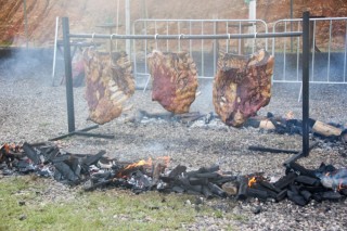 
<a style='margin-left: 5px;' class='btn btn-xs btn-social btn-facebook' href='https://www.facebook.com/sharer/sharer.php?u=https://www.galeramix.com.br/imagem/a129/800-800-90/conteudo/site_galerias/129/img0869.jpg' rel='popup' data-width='500' data-height='400'><i class='fa fa-facebook'></i>Compartilhar <span class='hidden-xs'>no Facebook</span>
</a> 
<a class='btn btn-default btn-xs' target='_blank' href='imagem/a129/800-800-90/conteudo/site_galerias/129/img0869.jpg'>
<span class='glyphicon glyphicon-cloud-download'></span> Salvar
</a>
