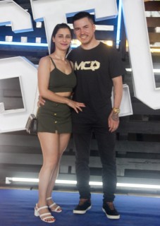 
<a style='margin-left: 5px;' class='btn btn-xs btn-social btn-facebook' href='https://www.facebook.com/sharer/sharer.php?u=https://www.galeramix.com.br/imagem/a129/800-800-90/conteudo/site_galerias/129/img0895.jpg' rel='popup' data-width='500' data-height='400'><i class='fa fa-facebook'></i>Compartilhar <span class='hidden-xs'>no Facebook</span>
</a> 
<a class='btn btn-default btn-xs' target='_blank' href='imagem/a129/800-800-90/conteudo/site_galerias/129/img0895.jpg'>
<span class='glyphicon glyphicon-cloud-download'></span> Salvar
</a>
