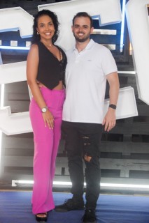 
<a style='margin-left: 5px;' class='btn btn-xs btn-social btn-facebook' href='https://www.facebook.com/sharer/sharer.php?u=https://www.galeramix.com.br/imagem/a129/800-800-90/conteudo/site_galerias/129/img0922.jpg' rel='popup' data-width='500' data-height='400'><i class='fa fa-facebook'></i>Compartilhar <span class='hidden-xs'>no Facebook</span>
</a> 
<a class='btn btn-default btn-xs' target='_blank' href='imagem/a129/800-800-90/conteudo/site_galerias/129/img0922.jpg'>
<span class='glyphicon glyphicon-cloud-download'></span> Salvar
</a>
