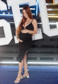 
<a style='margin-left: 5px;' class='btn btn-xs btn-social btn-facebook' href='https://www.facebook.com/sharer/sharer.php?u=https://www.galeramix.com.br/imagem/a129/800-800-90/conteudo/site_galerias/129/img0968.jpg' rel='popup' data-width='500' data-height='400'><i class='fa fa-facebook'></i>Compartilhar <span class='hidden-xs'>no Facebook</span>
</a> 
<a class='btn btn-default btn-xs' target='_blank' href='imagem/a129/800-800-90/conteudo/site_galerias/129/img0968.jpg'>
<span class='glyphicon glyphicon-cloud-download'></span> Salvar
</a>
