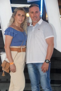 
<a style='margin-left: 5px;' class='btn btn-xs btn-social btn-facebook' href='https://www.facebook.com/sharer/sharer.php?u=https://www.galeramix.com.br/imagem/a129/800-800-90/conteudo/site_galerias/129/img0973.jpg' rel='popup' data-width='500' data-height='400'><i class='fa fa-facebook'></i>Compartilhar <span class='hidden-xs'>no Facebook</span>
</a> 
<a class='btn btn-default btn-xs' target='_blank' href='imagem/a129/800-800-90/conteudo/site_galerias/129/img0973.jpg'>
<span class='glyphicon glyphicon-cloud-download'></span> Salvar
</a>
