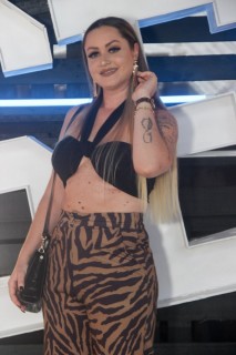 
<a style='margin-left: 5px;' class='btn btn-xs btn-social btn-facebook' href='https://www.facebook.com/sharer/sharer.php?u=https://www.galeramix.com.br/imagem/a129/800-800-90/conteudo/site_galerias/129/img0996.jpg' rel='popup' data-width='500' data-height='400'><i class='fa fa-facebook'></i>Compartilhar <span class='hidden-xs'>no Facebook</span>
</a> 
<a class='btn btn-default btn-xs' target='_blank' href='imagem/a129/800-800-90/conteudo/site_galerias/129/img0996.jpg'>
<span class='glyphicon glyphicon-cloud-download'></span> Salvar
</a>
