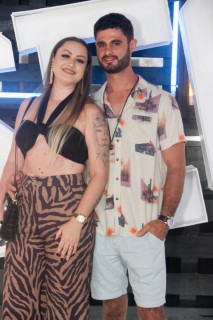 
<a style='margin-left: 5px;' class='btn btn-xs btn-social btn-facebook' href='https://www.facebook.com/sharer/sharer.php?u=https://www.galeramix.com.br/imagem/a129/800-800-90/conteudo/site_galerias/129/img0997.jpg' rel='popup' data-width='500' data-height='400'><i class='fa fa-facebook'></i>Compartilhar <span class='hidden-xs'>no Facebook</span>
</a> 
<a class='btn btn-default btn-xs' target='_blank' href='imagem/a129/800-800-90/conteudo/site_galerias/129/img0997.jpg'>
<span class='glyphicon glyphicon-cloud-download'></span> Salvar
</a>
