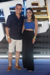 
<a style='margin-left: 5px;' class='btn btn-xs btn-social btn-facebook' href='https://www.facebook.com/sharer/sharer.php?u=https://www.galeramix.com.br/imagem/a129/800-800-90/conteudo/site_galerias/129/img1015.jpg' rel='popup' data-width='500' data-height='400'><i class='fa fa-facebook'></i>Compartilhar <span class='hidden-xs'>no Facebook</span>
</a> 
<a class='btn btn-default btn-xs' target='_blank' href='imagem/a129/800-800-90/conteudo/site_galerias/129/img1015.jpg'>
<span class='glyphicon glyphicon-cloud-download'></span> Salvar
</a>
