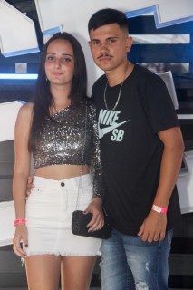 
<a style='margin-left: 5px;' class='btn btn-xs btn-social btn-facebook' href='https://www.facebook.com/sharer/sharer.php?u=https://www.galeramix.com.br/imagem/a129/800-800-90/conteudo/site_galerias/129/img1027.jpg' rel='popup' data-width='500' data-height='400'><i class='fa fa-facebook'></i>Compartilhar <span class='hidden-xs'>no Facebook</span>
</a> 
<a class='btn btn-default btn-xs' target='_blank' href='imagem/a129/800-800-90/conteudo/site_galerias/129/img1027.jpg'>
<span class='glyphicon glyphicon-cloud-download'></span> Salvar
</a>
